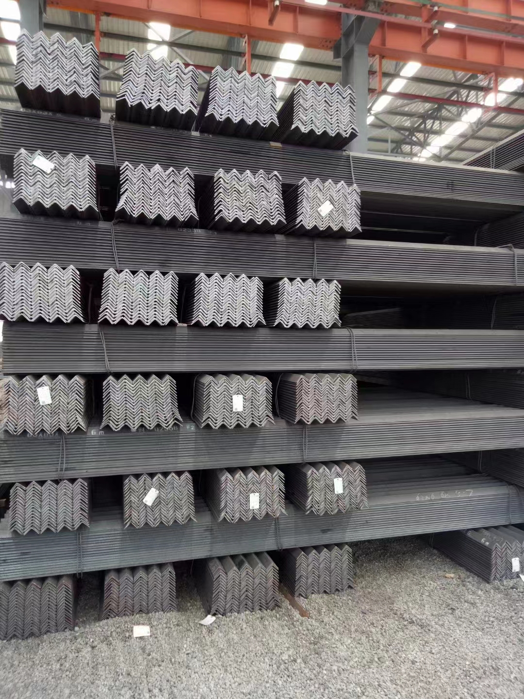 Q355B角鋼 <a href='http://m.smartkargo.cn/' target='_blank' style='color:#0000FF; text-decoration:underline;'>Q355B角鋼</a>